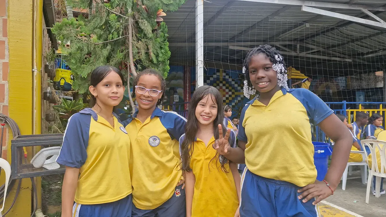 Estudiantes Colegio NSR Jamundi 2