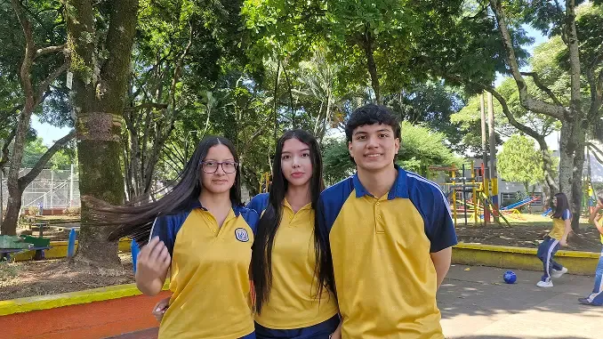 Estudiantes Colegio Andes 3